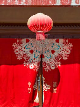 [一文读懂经济记者会]郑栅洁提高居民收入 蓝佛安老百姓过好日子 吴清投资者获得感增强(民生篇)