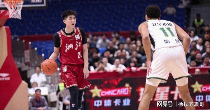 外援轮换与临场调度：浙江稠州战术制胜的深度解码